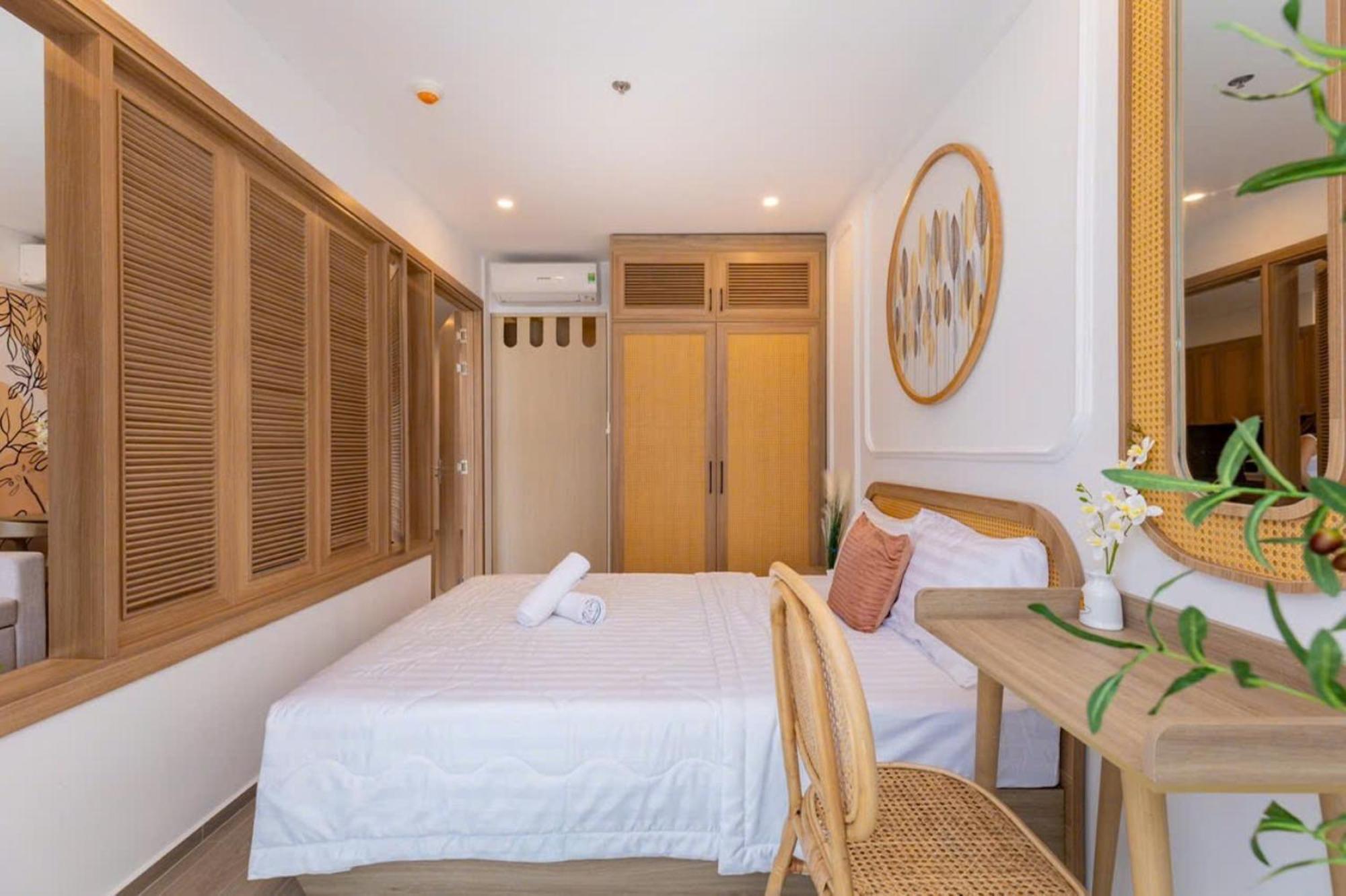 Condotel The Song