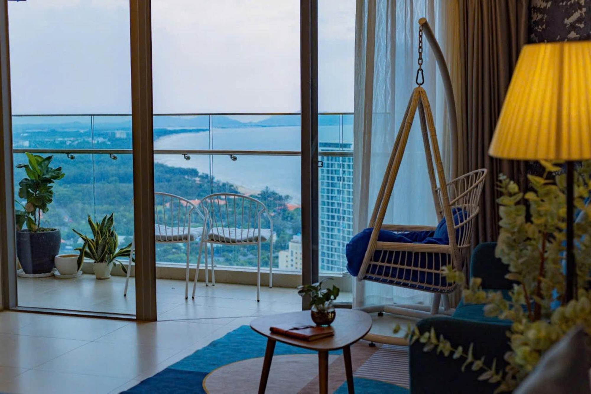 Condotel The Song *